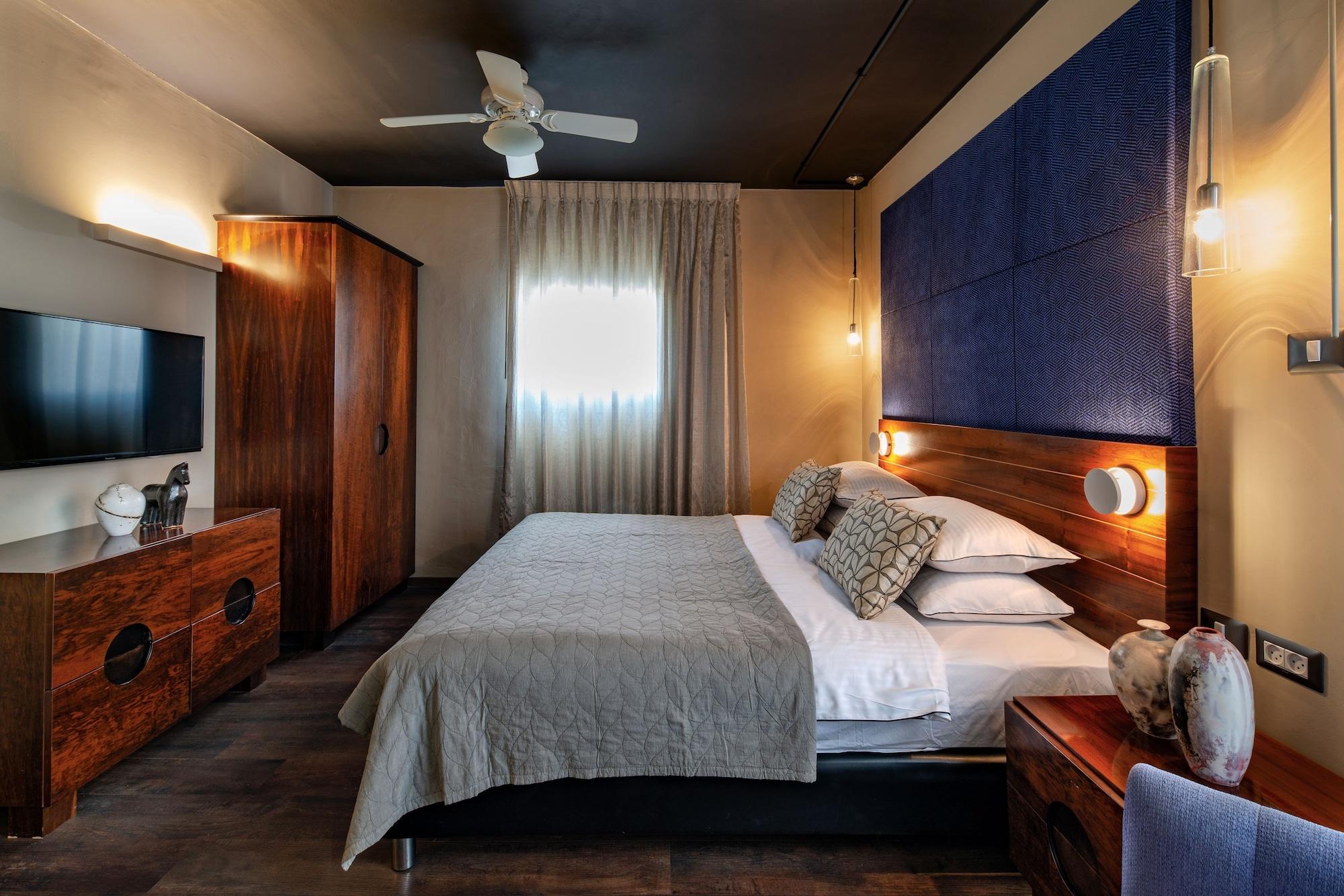 Play Seaport Suite Hotel Tlv Tel Aviv Exteriör bild