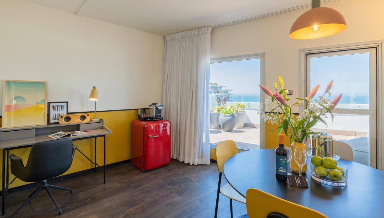 Play Seaport Suite Hotel Tlv Tel Aviv Exteriör bild